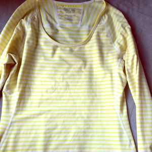 Mountain hardwear base layer